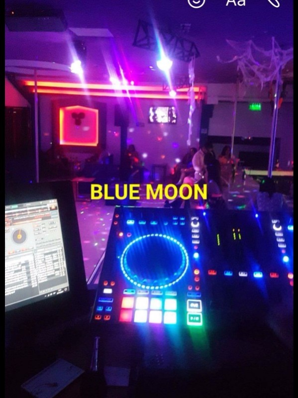 club Blue Moon 9