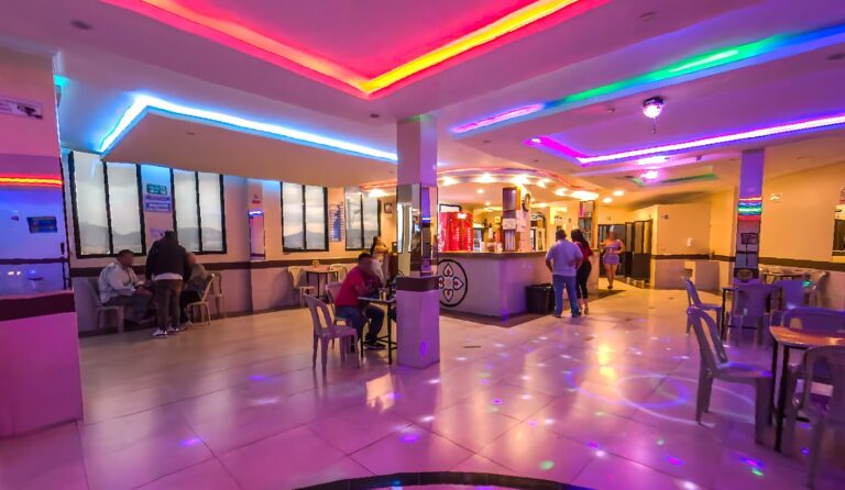 club chicas 7 768x446