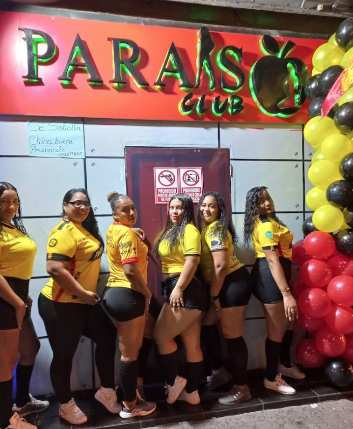 club paraiso 4